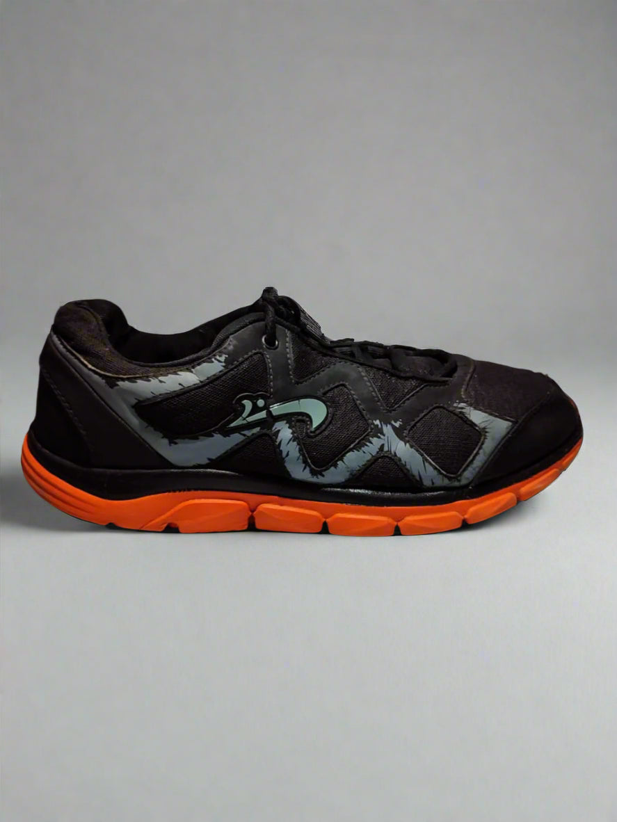 Peak Street Sprint – Black/Orange | Grunge Graphic Edition | Thrifted Heat
