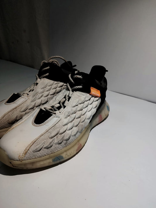 FlyCore “Dragon Skin” – White/Black with Transparent Sole | Futuristic Street Kicks (Thrifted)