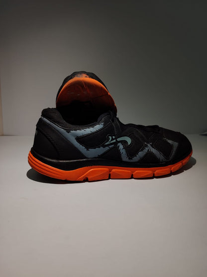 Peak Street Sprint – Black/Orange | Grunge Graphic Edition | Thrifted Heat
