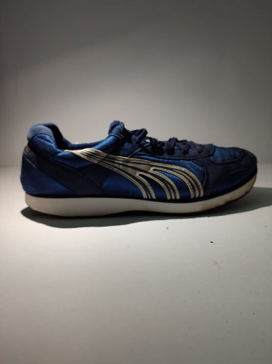 Casual Blue and white straps sneakerss