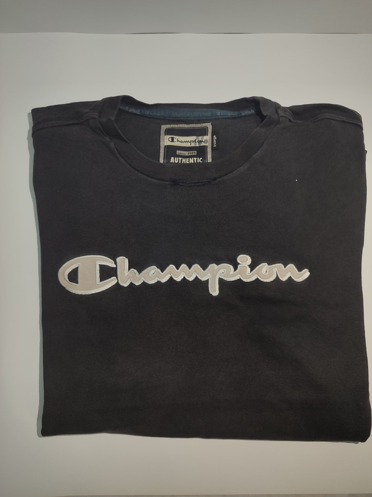 Original Champion Black T-Shirt – Bold, Clean & Classic Look