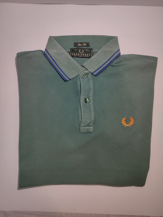 Original Fred Perry Polo Shirt – Stylish Green with Blue Trim
